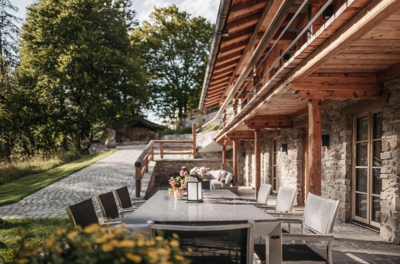 Die Suttenhuette Rottach-Egern Bagian luar foto